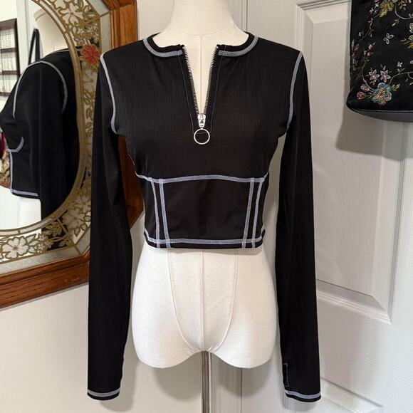 POSTER GIRL Tops - Poster Girl Black & White Contrast Stich Zip Up Long Sleeve Crop Top w Boning S